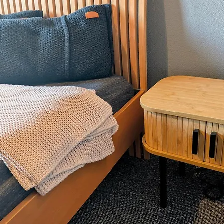 Schoene 2-zi-wohnung Am Tor Zu Stadt Und