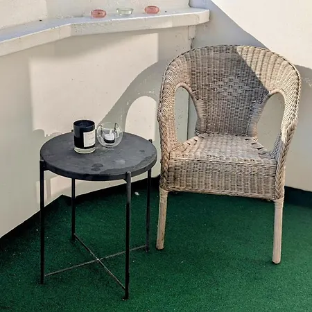 Schoene 2-zi-wohnung Am Tor Zu Stadt Und نيوبراندنبرغ