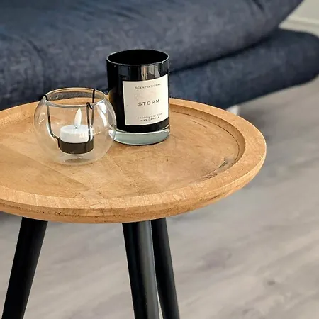 Schoene 2-zi-wohnung Am Tor Zu Stadt Und شقة *